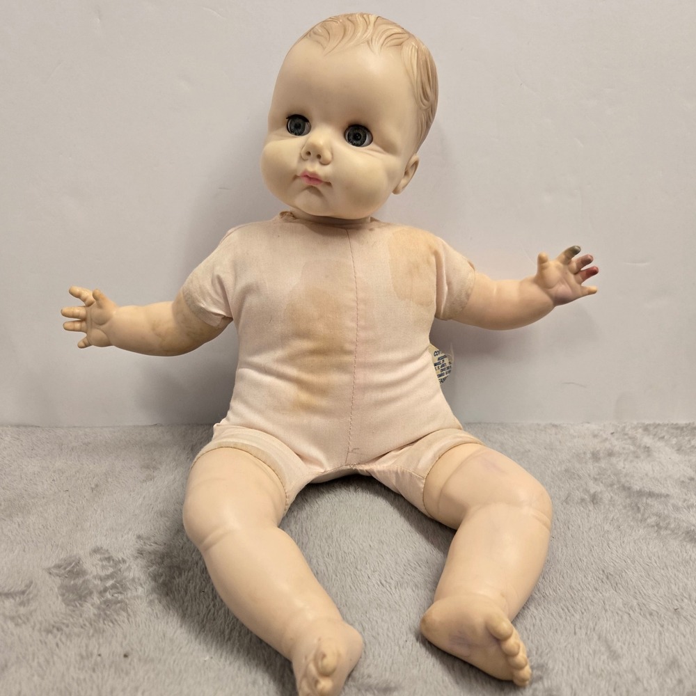 Vintage 1974 Effanbee Baby Doll 8475 Cloth Body Vinyl Limbs 16 Inch Blue Eyes